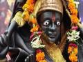 Shani Jayanti 2022: इस बार शनि जयंती पर करें ये 7 उपाय, शनि दोष, साढ़ेसाती और ढैय्या से मिलेगा छुटकारा - Hindi News | Shani Jayanti 2022 shani dosh sade sati dhaiya upay on Shani Jayanti | Latest spirituality News at Lokmatnews.in