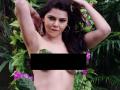 न्यूड होकर जंगल में झूला झूलते नजर आईं Sherlyn Chopra, होश उड़ा देगा ये वीडियो - Hindi News | | Latest bollywood News at Lokmatnews.in