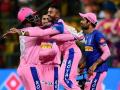 IPL 2019: श्रेयस गोपाल ने हैट-ट्रिक से किया कमाल, कोहली-डिविलियर्स को तीसरी बार आउट कर रचा इतिहास - Hindi News | IPL 2019: Shreyas Gopal takes hat-trick vs RCB, writes new history with wickets of Kohli and Villiers | Latest cricket News at Lokmatnews.in