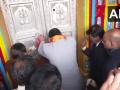Kedarnath Mandir Opening Updates: ‘बम-बम भोले’ और ‘जय बाबा केदार’ के जयकारे से गूंजा केदारनाथ धाम?, श्रद्धालुओं के लिए कपाट खुले, देखें वीडियो - Hindi News | Kedarnath Mandir Opening Live Updates Har Har Mahadev Shri Kedarnath Dham opened devotees today 7 am watch video | Latest spirituality News at Lokmatnews.in