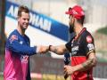 IPL 2020 RR vs RCB: राजस्थान के खिलाफ कप्तान कोहली ने किए दो बड़े बदलाव, इन खिलाड़ियों को दिया मौका - Hindi News | IPL 2020 RR vs RCB virat kohli and stev smith both team want win this match | Latest cricket News at Lokmatnews.in