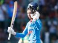 Smriti Mandhana IND-W vs SA-W Second ODI: रन मशीन मंधाना, घरेलू मैदान पर लगातार दूसरा शतक, अफ्रीकी बॉलर को खूब पीटा, बेंगलुरु में चौके और छक्के की बारिश - Hindi News | Smriti Mandhana IND-W vs SA-W Second ODI Live Score Second consecutive century home ground South Africa bowler beaten 100 runs fours six rain Bengaluru see video | Latest cricket News at Lokmatnews.in