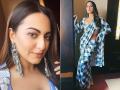'दबंग 3' गर्ल सोनाक्षी सिन्हा ने देसी लुक में शेयर की ग्लैमरस तस्वीरें - Hindi News | Dabangg 3 actress sonakshi sinha share sizzling pictures in social media see dabangg actress viral pics | Latest bollywood Photos at Lokmatnews.in