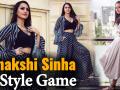 Khandaani Shafakhana: सोनाक्षी सिन्हा का सेक्सी अंदाज़ - Hindi News | Sonakshi Sinha is slaying it with her style at Khandaani Shafakhana promotions | Latest bollywood Videos at Lokmatnews.in