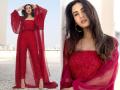 Sonal Chauhan Photos: 'जन्नत गर्ल' सोनल चौहान ने चलाया ग्लैमरस का जादू, रेड ड्रेस में शेयर की तस्वीरें - Hindi News | Sonal Chauhan Sizzling Photos in red dress goes viral on internet see pics | Latest bollywood Photos at Lokmatnews.in