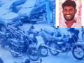 Tamil Nadu Murder: दिनदहाड़े शख्स की चाकू मारकर हत्या, बीच सड़क पर गिरोह ने बनाया निशाना; लाइव मर्डर कैमरे में कैद - Hindi News | Tamil Nadu Murder CCTV Video viral Man stabbed to death By 6 In Broad Daylight In Tirunelveli | Latest crime News at Lokmatnews.in