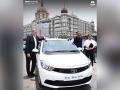 Tata Motors ने महाराष्ट्र सरकार से मिलाया हाथ, मिलकर चलाएंगे 1000 इलेक्ट्रिक व्हीकल - Hindi News | Tata Motors And Government Of Maharashtra Sign MOU For EVs | Latest automobile News at Lokmatnews.in