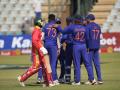 India-Zimbabwe series 2022: 146 गेंद पहले मारी बाजी, दूसरे वनडे में जिम्बाब्वे को 5 विकेट के हराकर सीरीज पर 2-0 से कब्जा, ठाकुर की शानदार गेंदबाजी - Hindi News | India-Zimbabwe series 2022 India won by 5 wkts 146 balls left 2-0 kl rahul sanju samson six india won match | Latest cricket News at Lokmatnews.in