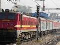 बुकिंग शुरू होते ही 10 मिनट में इस ट्रेन के टिकट खत्म - Hindi News | 3AC tickets For Howrah-New Delhi railway station booked fully in less than 10 minutes. | Latest india Videos at Lokmatnews.in