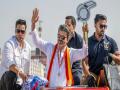 उपचुनाव या राष्ट्रपति शासन? क्या होगा अगर विजय के नेतृत्व वाली TVK के 108 विधायक, तमिलनाडु में DMK-AIADMK गठबंधन को रोकने के लिए एक साथ इस्तीफ़ा दे दें? - Hindi News | Bypoll Or President’s Rule? What Happens If 108 MLAs Of Vijay-led TVK Resign En Masse To Block DMK-AIADMK Alliance In Tamil Nadu | Latest india News at Lokmatnews.in
