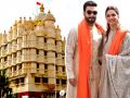 शादी के 10 दिन बाद सिद्धिविनायक के दर्शन करने पहुंचे रणवीर-दीपिका, लाइन में लगकर लिया बप्पा से आशीर्वाद - Hindi News | deepika and ranveer visited to siddhivinayak temple | Latest bollywood Photos at Lokmatnews.in