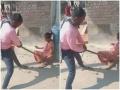 'ये इंसान तो कतई नहीं हो सकता....', बहुत ही बेरहमी से महिला को पीटने का वीडियो हुआ वायरल, दर्द से कराह रही थी पीड़ित - Hindi News | up man beat woman with bamboo stick in victim cry fatehpur viral video | Latest india News at Lokmatnews.in