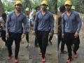 Pics: जिम ऑउटफिट में नजर आए ऑक्टोबर एक्टर वरुण धवन - Hindi News | october actor Varun Dhawan spotted at gym in bandra mumbai, see pics photos | Latest bollywood Photos at Lokmatnews.in