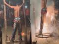 VIDEO: दिवाली स्टंट शो के लिए आदमी ने अपने शरीर पर पटाखे बांधकर फोड़े, यूजर ने कहा, 'ये रोटी के लिए है, रील के लिए नहीं' - Hindi News | Man ties firecrackers to his body and sets them off for a Diwali stunt show viral video | Latest weird News at Lokmatnews.in