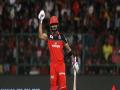 IPL 2021: बतौर कप्तान विराट कोहली ने बनाया वर्ल्ड रिकॉर्ड, ऐसा कारनामा करने वाले पहले बने पहले खिलाड़ी - Hindi News | Mumbai vs Bangalore Virat Kohli First Ever Captain To Scored 6000 Runs In T20 | Latest cricket News at Lokmatnews.in