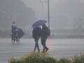 Delhi Weather: दिल्ली में फिर लौटेगी ठंड? आज से बदलेगा मौसम का मिजाज, बारिश के आसार - Hindi News | Delhi Weather will be change from today chances of rain Will It Bring Chill Back | Latest india News at Lokmatnews.in