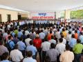 चिलचिलाती गर्मी में लोको पायलटों का ‘मुंडी गरम’ प्रदर्शन - Hindi News | nagpur Loco pilots' 'Mundi Garam' protest scorching heat Protest against running the engine without AC and the poor condition of the cab | Latest india News at Lokmatnews.in