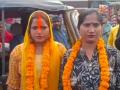 UP News: शराबी पतियों से परेशान 2 महिलाओं ने आपस में की शादी, दंग रह गए लोग - Hindi News | UP News Gorakhpur women left their drunkard husbands and married each other | Latest weird News at Lokmatnews.in
