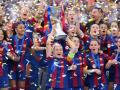 UEFA Women’s Champions League 2023-24: आठ बार की विजेता ल्योन पर 2-0 से जीत, बार्सिलोना ने किया धमाल, तीसरी महिला चैंपियंस लीग ट्रॉफी पर कब्जा - Hindi News | UEFA Women’s Champions League 2023-24 Barcelona beats Lyon 2-0 to win completes first quadruple revenge 2019 and 2022 final defeats French giant | Latest world News at Lokmatnews.in