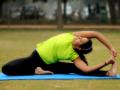 पेट के मोटापे से छुटकारा पाने के लिए रोजाना 2 से 3 मिनट करें ये आसान योगासन - Hindi News | Yoga to reduce belly fat | Latest wellness News at Lokmatnews.in