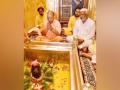 सीएम योगी सावन में तीसरी बार बाबा विश्वनाथ के किए दर्शन, काशी के कोतवाल काल भैरव मंदिर में टेका माथा - Hindi News | | Latest uttar-pradesh News at Lokmatnews.in