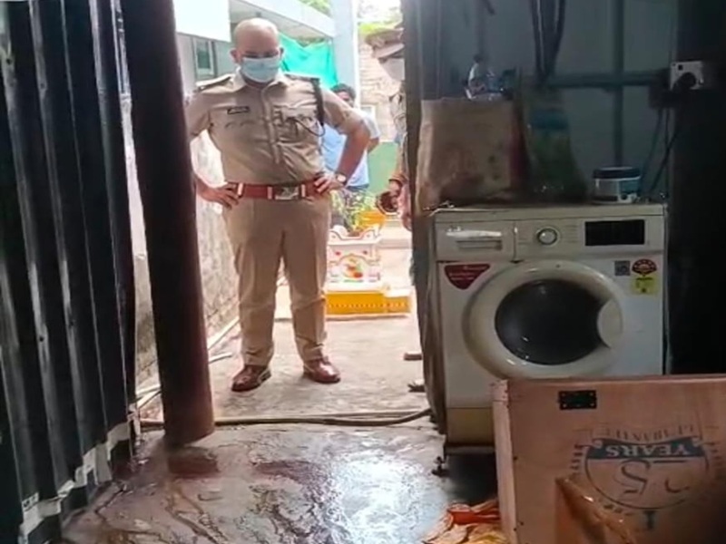 Andhra Pradesh: महिला को मिला बड़ा सा पार्सल, खोला तो निकली डेड बॉडी, साथ  में फिरौती की मांग वाला पत्र