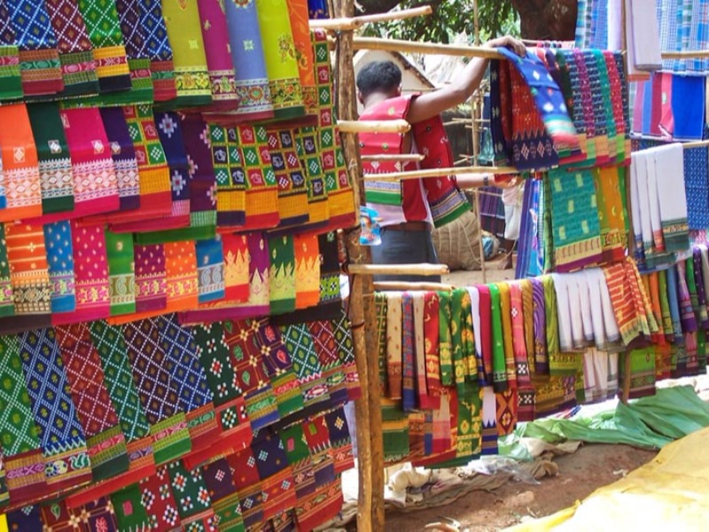 Nitya Textiles 6.3 m (with blouse piece) Banarasi Saree at Rs 1000 in Surat