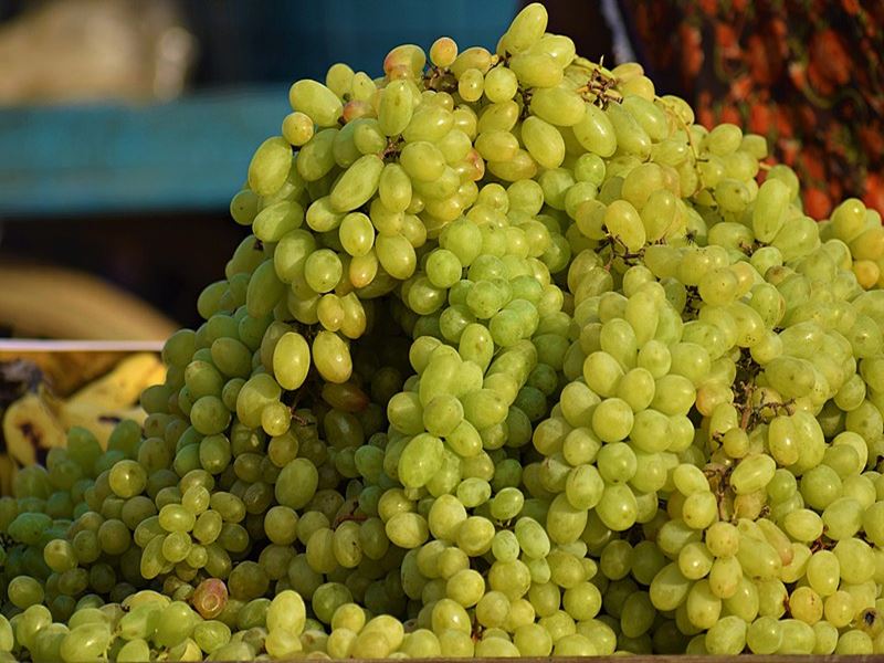 Black Grapes (kale Angoor)