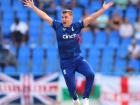 WI vs ENG: कुरेन की शानदार गेंदबाजी, 7 ओवर, 33 रन और 3 विकेट, प्लेयर ऑफ द मैच, सीरीज 1-1 से बराबर, 9 दिसंबर को निर्णायक मुकाबला