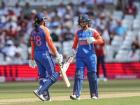 ENG-W vs IND-W 1st T20I: 14 चौके-3 छक्के की मदद से 51 गेंद में शतक, इंग्लैंड बॉलर पर टूट पड़ीं स्मृति मंधाना