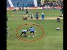 IND vs BAN, 2nd Test: मैदान में विराट कोहली को देख पैर छूने दौड़ा ग्राउंड्समैन, फिर हुआ कुछ ऐसा..., वीडियो वायरल
