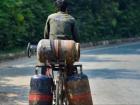 LPG Prices December 1: राहत की खबर, रसोई गैस की कीमतों में बड़ा बदलाव, मुंबई, कोलकाता, दिल्ली, पटना और चेन्नई में घटे दाम, चेक करें