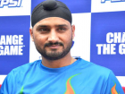 इंजमाम ने कहा धर्म परिवर्तन करना चाहते थे हरभजन, भज्जी बोले- 'ये कौन सा नशा पी कर बात कर रहा है'