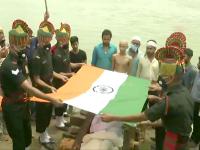 भारत-चीन सीमा पर तनावः शहीदों को सलाम, देश दे रहा आखिरी विदाई, see pics - | India-China border Galwan Valley Ladakh Indian Army 20 soldiers Salute martyrs country giving last farewell | Latest india Photos at Lokmatnews.in