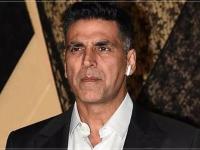 अक्षय कुमारच्या मानधनात झाली घसघशीत वाढ, प्रत्येक सिनेमासाठी घेणार १३५ कोटी! - Marathi News | Actor Akshay Kumar fees increase will be charged 135 crores from every film viral see pics | Latest filmy Photos at Lokmat.com