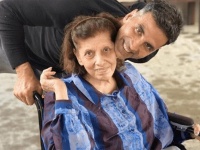 अक्षय कुमार की मां का निधन, एक्टर ने मां के लिए लिखा इमोशनल पोस्ट