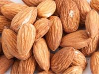 बादाम के पाउडर से चमकेगा चेहरा, चेहरे पर आएगा नेचुरल ग्लो, स्किन बनेगी ग्लोइंग और सॉफ्ट - | Almond face pack benefits for skin for young glowing skin wrinkles treatment | Latest fashion-beauty Photos at Lokmatnews.in