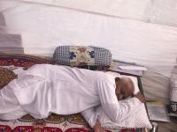 आंदोलन के छठें दिन घटा अन्ना हजारे का 5.5 किलो वजन, बिगड़ी हालत - | Anna Hazare Total wt loss 5.5kg on Day sixth | Latest india Photos at Lokmatnews.in