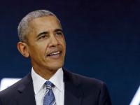 जानकर रह जाएंगे हैरान, इतने करोड़ में बिकी पूर्व राष्ट्रपति बराक ओबामा के हाई स्कूल की जर्सी - | barack obama basketball jersey high school 1.4 crore rupees lebron james michael jordan | Latest world Photos at Lokmatnews.in