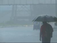 दिल्ली-एनसीआर में झमाझम बारिश, बदला मौसम का मिजाज, देखें तस्वीरें - | Heavy Rain Lashes Parts of Delhi-NCR, Brings Much-needed Relief Monsoon likely hit Delhi-NCR by June 25 | Latest india Photos at Lokmatnews.in