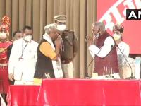 बिहारः सीएम नीतीश ने संभाली बागडोर, साथ में 14 मंत्रियों ने ली शपथ, देखें तस्वीरें - | bihar Nitish Kumar takes oath CM seventh time Governor Phagu Chauhan bjp images viral see pics | Latest india Photos at Lokmatnews.in