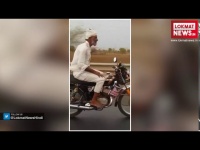 Viral Video: ये शख्स बाइक पर दिखाता है हैरान करने वाले करतब