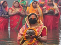 Chhath Puja 2020: क्यों मनाया जाता है पूजा? नहाए-खाए से लेकर सूर्य अर्घ्य तक जानें का शुभ मुहूर्त