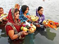 छठ का महापर्वः भगवान भास्कर की आराधना, नहाय-खाय के साथ सूर्य उपासना शुरू, देखें तस्वीरें - | chhath puja 2020 vrat katha mahaparva bihar up Lord Bhaskar Nahay-Khay images viral see pics | Latest india Photos at Lokmatnews.in