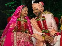 PHOTOS: पुनीत पाठक आणि निधी सिंगच्या लग्नातील INSIDE फोटो पहा - Marathi News | Choreographer punit pathak and nidhi singh wedding inside Photos | Latest filmy Photos at Lokmat.com