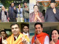 दिल्ली चुनावः राष्ट्रपति रामनाथ कोविंद और अरविंद केजरीवाल समेत इन नेताओं ने डाला वोट, देखें तस्वीरें - | delhi assembly election voting update: from president ramnath kovind to delhi cm arvind kejriwal voting images photos | Latest india Photos at Lokmatnews.in
