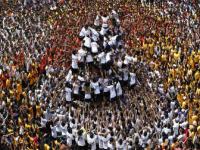 Janmashtami 2023 Dahi Handi: खुशी और उत्साह के साथ दही हांडी उत्सव शुरू, फूलों से सजी दही हांडियों को कई फुट की उंचाई पर लटकाया, देखें फोटो - | Janmashtami 2023 Dahi Handi mumbai to temple decoaryions, Devotees Worldwide Celebrate the Birth of Lord Krishna with Joy | Latest spirituality Photos at Lokmatnews.in