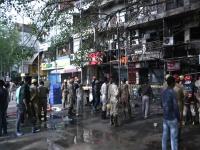 दिल्ली के अमर कॉलोनी में दुकानों में आग लगी, कई दुकानें और घर चपेट में आए, देखें तस्वीरें - | Delhi Fire breaks out at Amar Colony of Lajpat Nagar area see pics | Latest india Photos at Lokmatnews.in