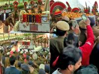 Delhi Violence: हेड कांस्टेबल रतन लाल को दी गई श्रद्धांजलि, कल मौजपुर में हुई हिंसा में गई थी जान, देखें तस्वीरें - | Delhi Violence Head Constable Rattan lal wreath laying ceremony maujpur delhi caa violence see photos | Latest india Photos at Lokmatnews.in