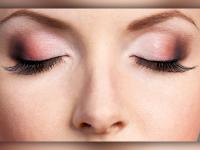 Photos: लंबी और घनी पलकों के लिए इन 5 घरेलू नुस्खों को आजमायें - | top 5 home remedies to get long and thick eyelashes, see pics | Latest fashion-beauty Photos at Lokmatnews.in